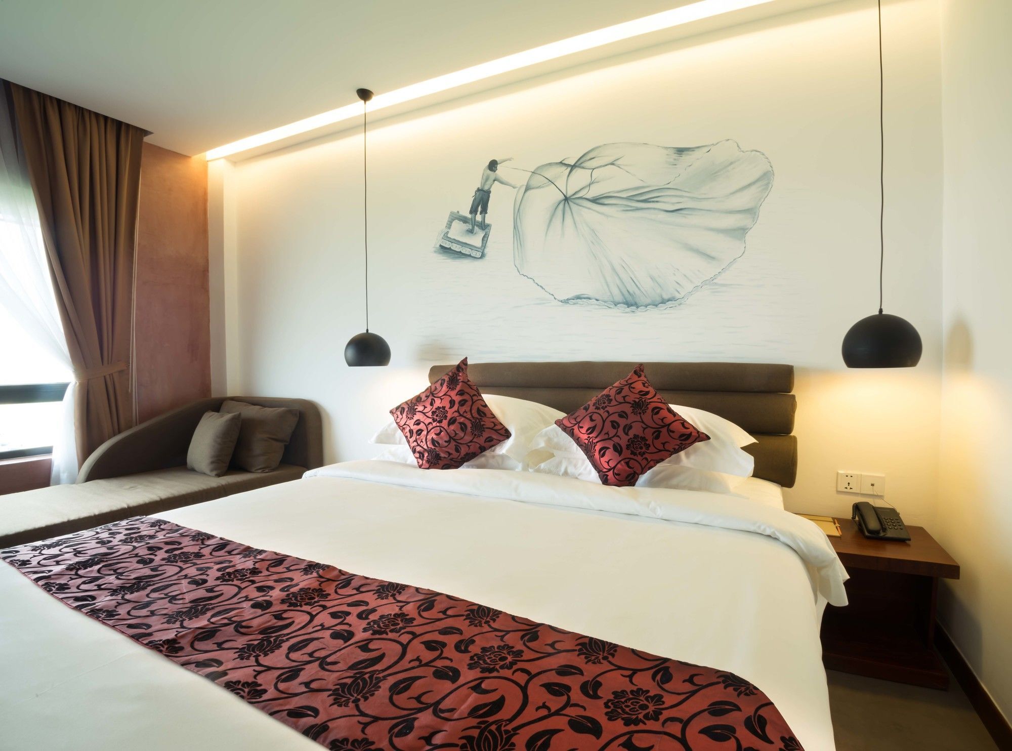 Almond Hotel Bassac River Phnom Penh Exterior foto
